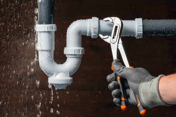 Professional Drain Cleaning technician working in Berryville, TX
